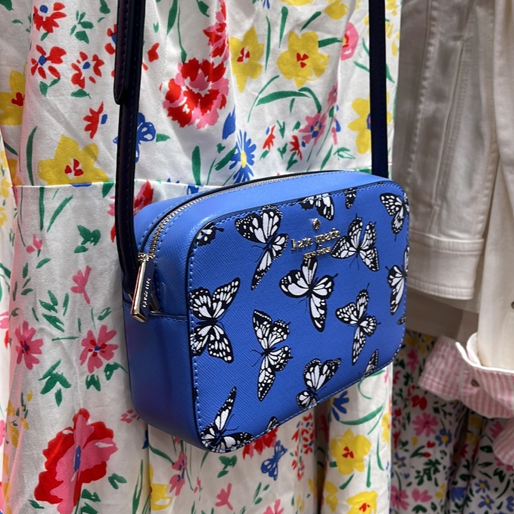 Kate Spade Staci Butterfly Sky Printed Mini Camera Bag,
Blue Multi
NWT - Picture 11 of 16
